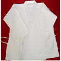 Weiße Karate Uniform